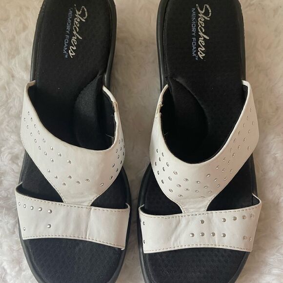 Skechers Rumbler white  wedge slip on straps sandals silver studs accent SZ11 - Picture 11 of 12